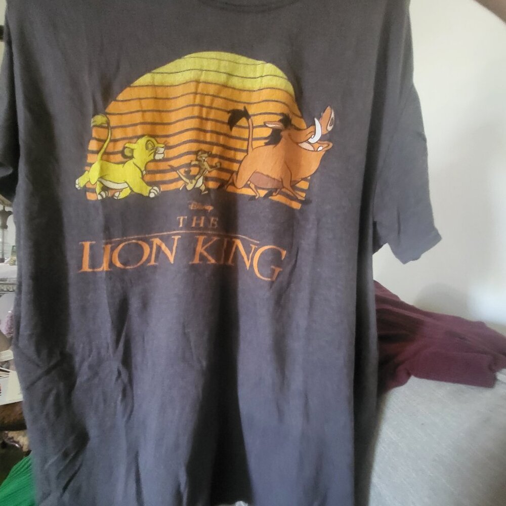 Disney the Lion King t-shirt